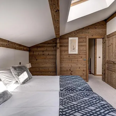 6 Bedrooms Chalet With Mountain View & Hot Tub- If You Want To Book, Please Contact On Wh-ats-app - 0034-635-518-057 !!!! Chamonix
