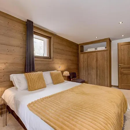 6 Bedrooms Chalet With Mountain View & Hot Tub- If You Want To Book, Please Contact On Wh-ats-app - 0034-635-518-057 !!!! * שאמוני